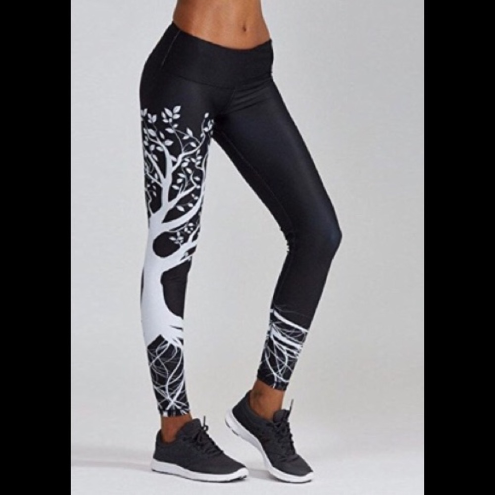 Black workout leggings - new never worn
